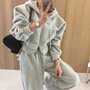 투게더 크롭 후드집업 밴딩 투웨이 조거 와이드 부클 뽀글이 겨울 트레이닝 투피스세트 (2color)