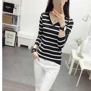 [라일리여성의류] Rly 날씬해 보이는 슬림핏 브이넥 여성 스트라이프 티