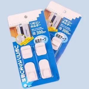 벽부착 멀티탭 리모컨 4P 벽고리 벽걸이 콘센트 정리 아이디어상품 벽옷걸이 주방걸이