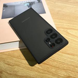 삼성 갤럭시 S24 S25 S21 S22 S23 플러스 S20 S21 FE S24 울트라 5G 피부 느낌 보호 커버 케이스에 대한 새로운 갑옷 충격 방지 케이스