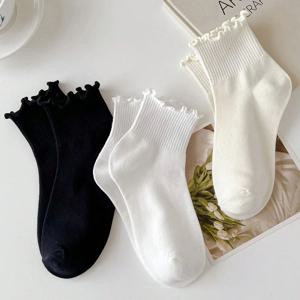 러플이 있는 여성용 크루 양말, 흰색 및 검정색, 편안함, 통기성, 수분 흡수 및 땀 흡수