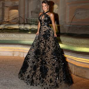 Ranmo 2025 럭셔리 라인 블랙 댄스 파티 드레스 홀터 이브닝 드레스 스팽글 레이스 민소매 바닥 길이 생일 파티 드레스 New