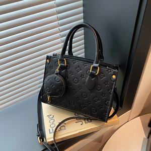 여성 핸드백 숄더 백 클래식 우아한 여성에게 인기있는 럭셔리 디자이너 가죽 크로스 바디 백