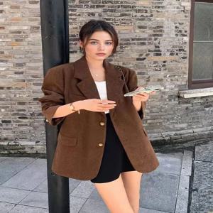 새로운 유형 여성 블레이저 가을 Fashional 빈티지 코듀로이 싱글 브레스트 솔리드 컬러 루스 코트 레이디 캐주얼 블레이저 의류