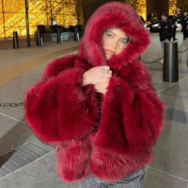 트렌딕스 레드 인조 모피 후드 코트 여성 패션 오버사이즈 슬리브 솔리드 가디건 탑 2025 겨울 신상 고급스러운 우아한 아우터