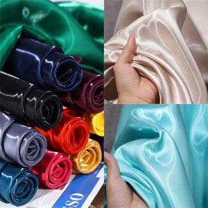 고급스러운 반짝이는 액체 새틴 원단 반사 새틴 DIY 웨딩 드레스 및 이브닝 드레스 장식 배경 디자인 원단