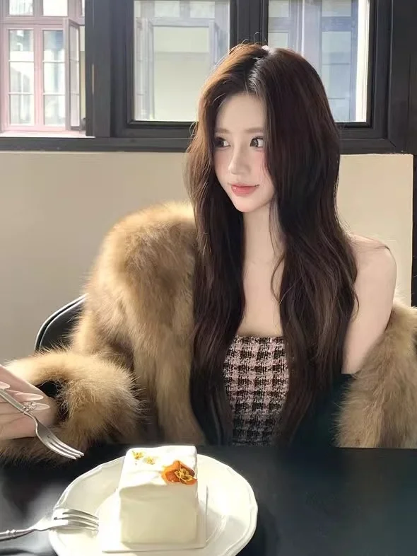 우아한 짧은 모피 코트 여성용 아름다운 통합 가죽 및 모피 세련된 가을 겉옷 고품질 청소년 패션