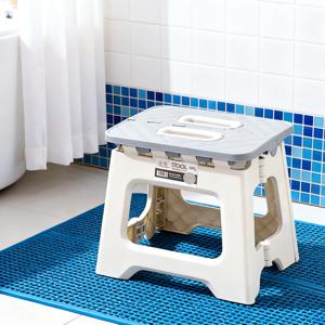 재고 있음 휴대용 접이식 스툴 어린이 신발 갈아 신는 야외 캠핑용 경량 스툴 가족용 심플 디자인 회색 플라스틱 스툴