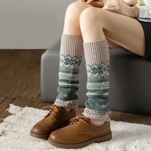 2025년 신상 핫세일 가을 겨울 따뜻한 양말 레트로 크리스마스 눈송이 배색 레그 커버 만능 심플