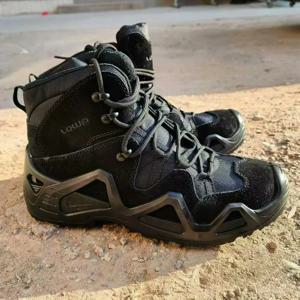 클래식 브랜드 남성 등산 신발 남성용 디자이너 야외 부츠를위한 안티 슬립 하이킹 신발 남성용 하드 착용 마운틴 신발