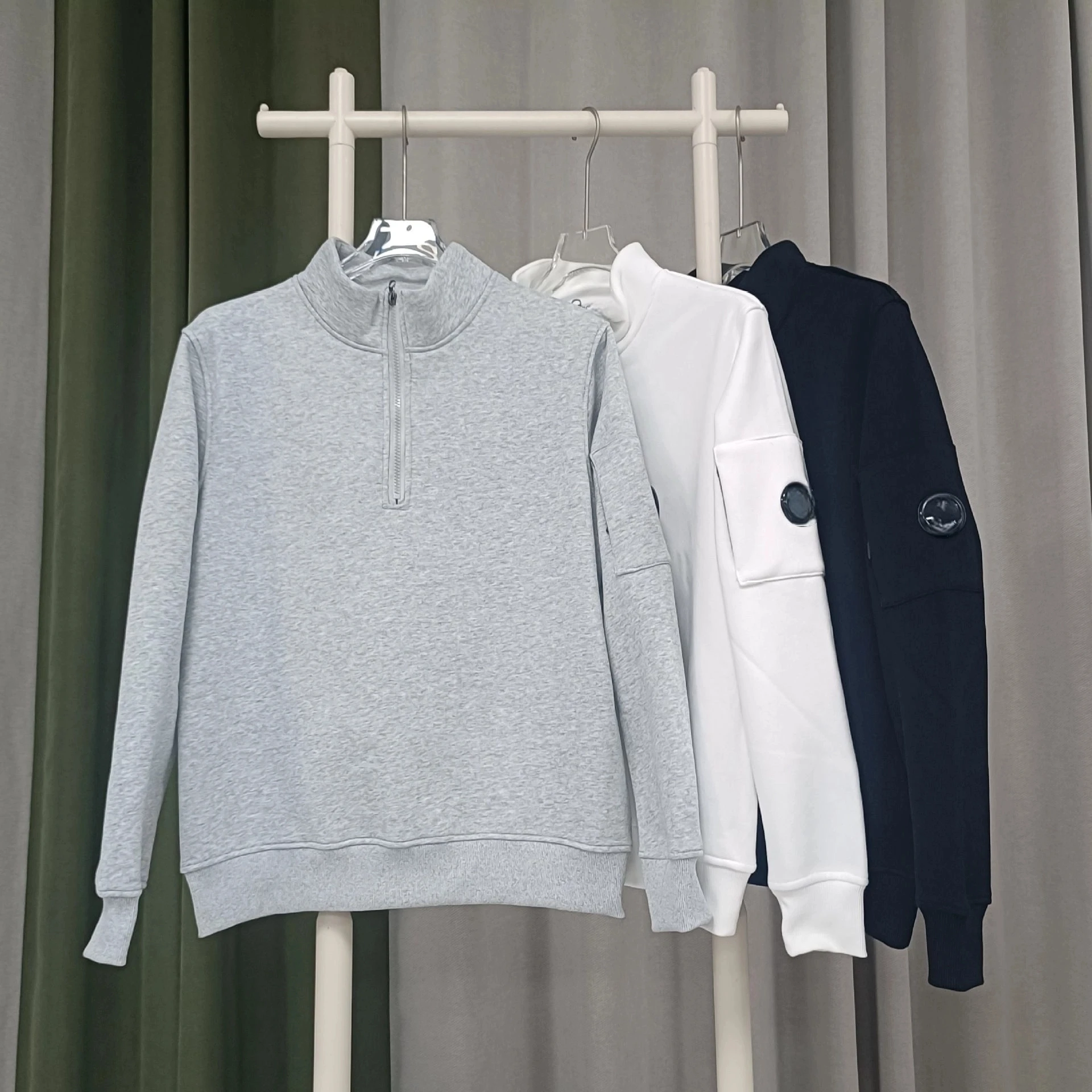 가을과 겨울에 남성용 CP 하프 집업 플리스 후드티, 두꺼운 단색 포켓, 거울 대비 탑, 라운드 넥 트렌디 브랜드