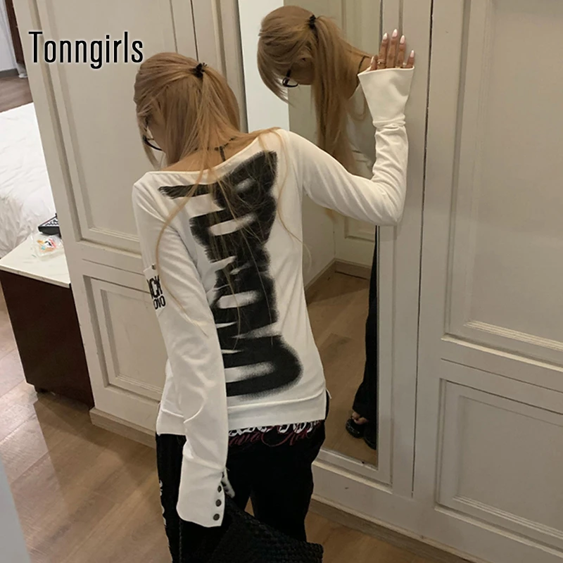 Tonngirls 아메리칸 레트로 프린트 티셔츠 여성 긴 소매 버튼 그래픽 탑 Y2k 탑 2000s 일본 그런지 탑 E-girls Autumn