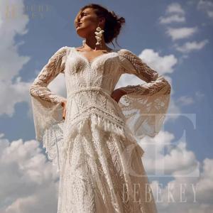 BEBEKEY 히피 크로 셰 뜨개질 레이스 웨딩 드레스 긴 소매 맞춤형 세련된 시민 보헤미안 신부 가운 개츠비 엘프 드레스 가운