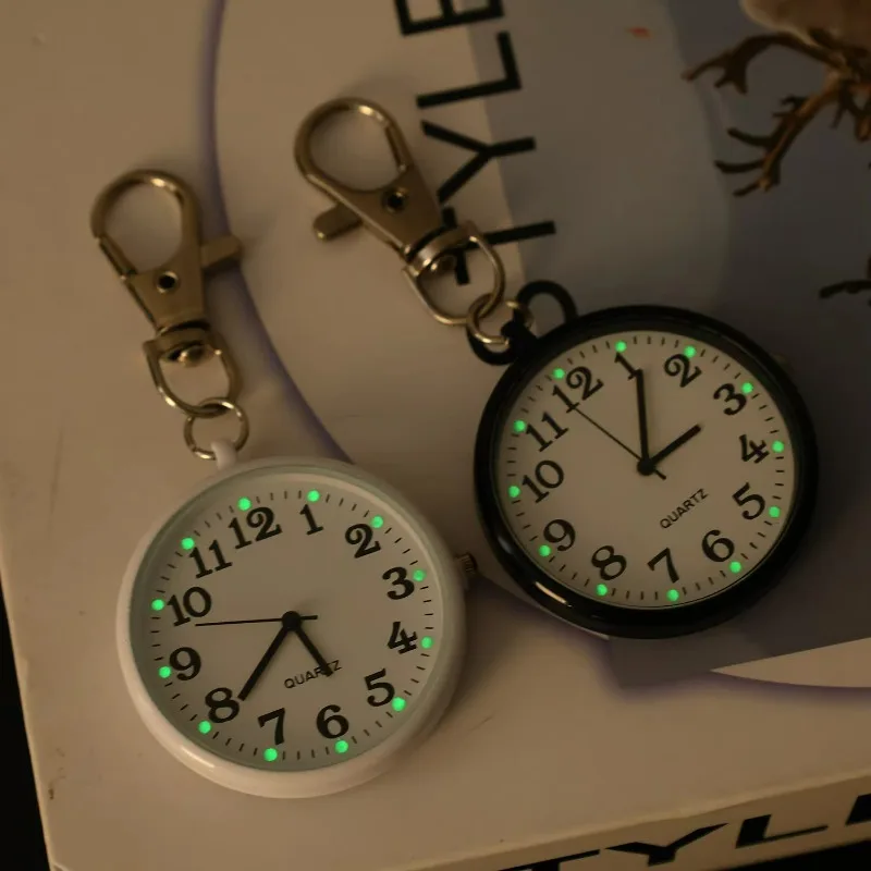 클래식 시계 공예 쿼츠 무브먼트 라운드 시계, 야광 키체인, 원격 시계, 배터리 포함, 학생 의료 시계 선물