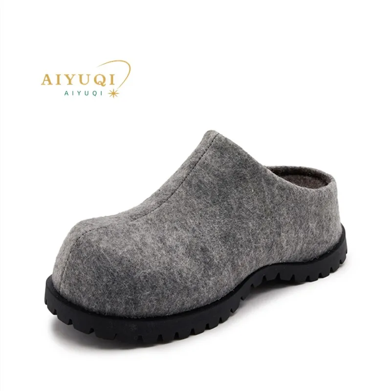 AIYUQI 여성 슬리퍼 착용 새로운 2025 가을 라운드 발가락 플란넬 클로즈 발가락 여성 슬리퍼 레트로 플랫폼 슬리퍼 여성