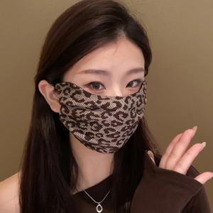 새로운 레오파드 프린트 따뜻한 마스크 세탁 가능 섹시한 페이스 베일 통기성 방진 페이셜 지니 여성용
