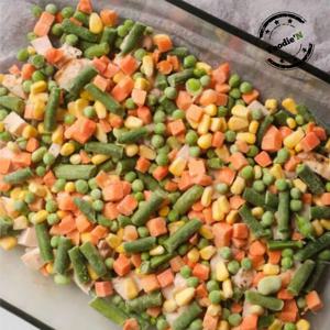 신선함이 살아있는  냉동 혼합야채 1kg(4종,볶음밥용)  /황보마을 / 1팩 10팩 /푸디앤 식자재몰