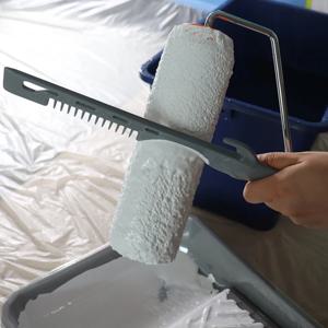 다기능 페인트 클리너, 교반기, 캔 오프너, 버킷 오프너, 페인트 롤러 스크레이퍼, 페인트 브러시 클리너.