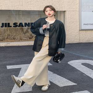 새로운 중국 스타일 루즈핏 프로틴 가죽 재킷 여성용 봄 가을 디자인 감각 있는 칼라리스 블랙 코트