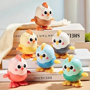 사슬에 달린 시계 장난감 병아리는 귀여운 동물을 걸을 수 있습니다