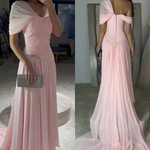 맞춤형 쉬폰 펄 플리츠 A라인 오프 숄더 롱 드레스 맞춤형 행사 파티 절묘한 모던 스타일