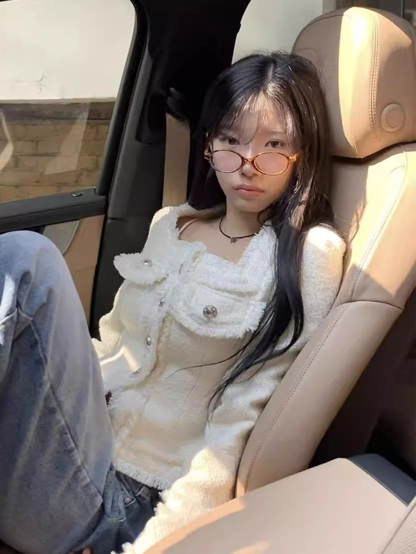 시크한 가을 슬림핏 긴팔 숏 코트 프린지 디테일 클래식 스퀘어 칼라 편안한 울 혼방 여성 아우터웨어