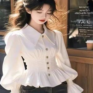 우아한 화이트 긴팔 셔츠 여성 패션 슬림핏 턴다운 칼라 허리 조임 독특한 스타일 봄 신상품