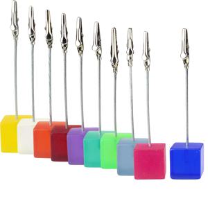 10pcs 큐브 스탠드 사진 홀더, 수지베이스 메모 참고 클립, 테이블 결혼식 장소 카드 클램프, 도매 공짜 선물