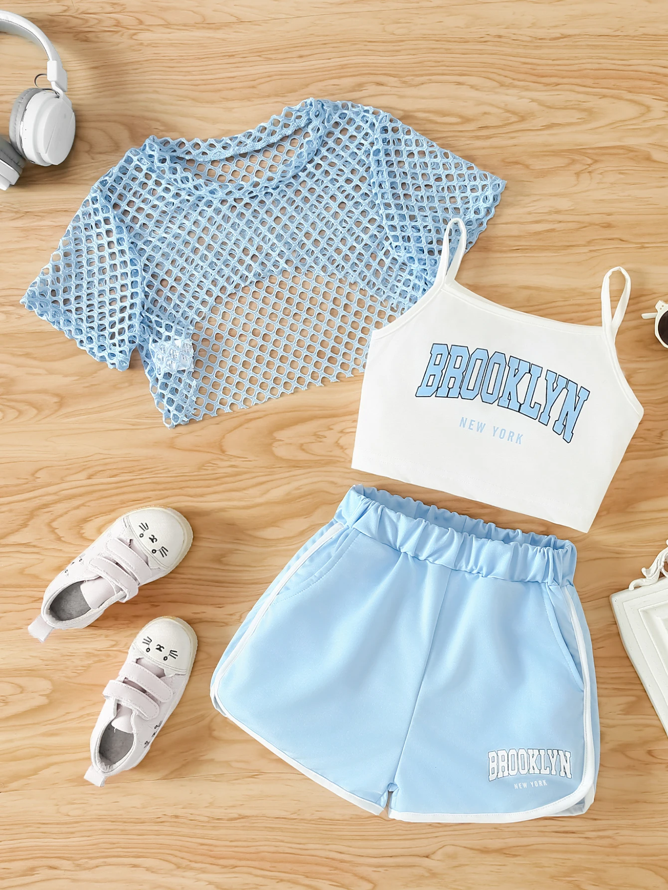 여자 3 피스 의상 새로운 통기성 여름 얇은 패션 짧은 소매 메쉬 탑 + 편지 인쇄 크롭 조끼 슬링 + 편지 인쇄 스포츠 반바지