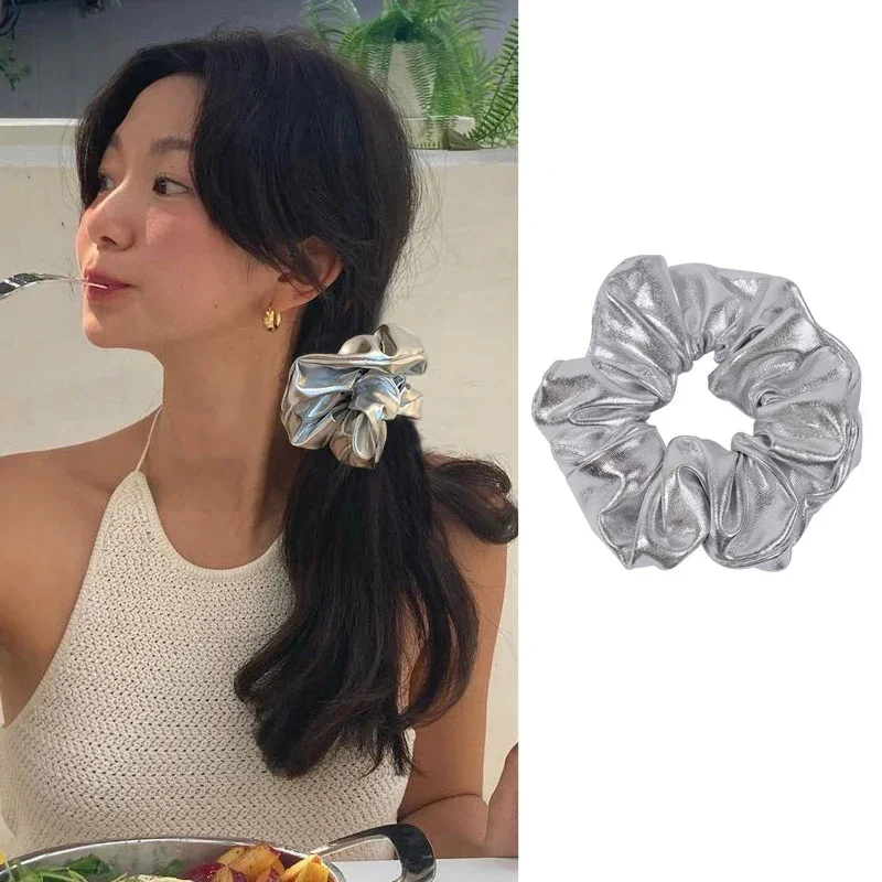 Y2k Scrunchies 메탈 실버 컬러 중간 크기 헤어 타이 달콤한 간단한 탄성 헤어 밴드 여성 헤어 액세서리 일일 머리 장식