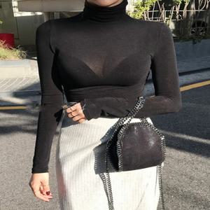 터틀넥 슬림 고품질 일반 T 셔츠 여성 코튼 탄성 기본 여성 탑 긴 소매 섹시한 얇은 T-셔츠 2025 년까지 참조