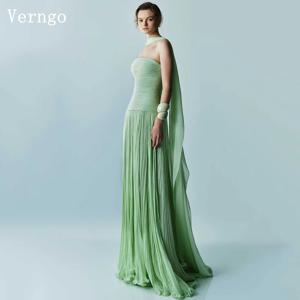 Verngo 라이트 그린 스트랩리스 A 라인 쉬폰 정장 드레스, 심플한 무도회 가운, 우아한 무도회 파티 원피스, 맞춤형