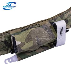 지혈대 홀더 TQ 슬리브 파우치 탄성 밴드 몰리 후크 및 루프가 가슴 장비 의무 벨트 액세서리에 장착됨