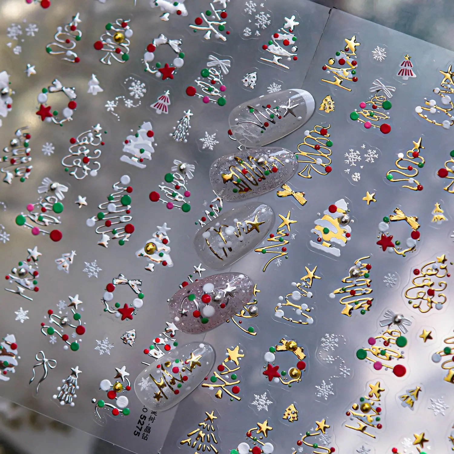 크리스마스 네일 스티커 고급 크리스탈 다이아몬드 만화 곰 트리 사과 백 글루 네일 아트 스티커 DIY 신상 3D 네일 데코레이션