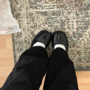 IPPEUM 타비 슈즈 플랫 스플릿 토 슈즈 플러스 사이즈 44 로퍼 브라운 블랙 가죽 여성 메리 제인 타비스