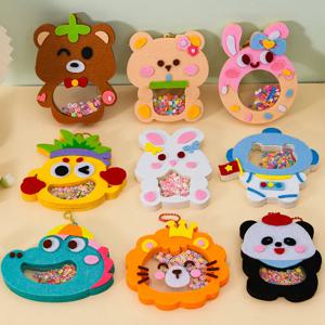 어린이 DIY 미술 공예 키트 수제 만화 동물 과일 우주 비행사 배낭 장식을위한 비 짠 셰이커 펜던트 소년 소녀 선물