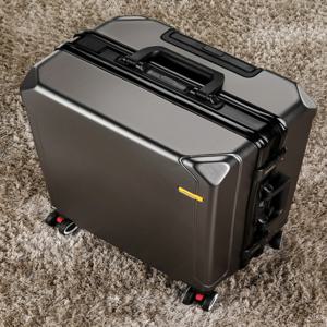 인기 있는 알루미늄 프레임 수하물 기내용 캐리어, 콤비네이션 자물쇠가 있는 내구성 있는 여행 가방, 20인치 유니버설 휠, ABS PC 소재