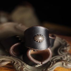 수제 순동 데이지 버튼 인도 은화 가죽 사각 스카프 버클 미국 레트로 아메이카 재킷 액세서리