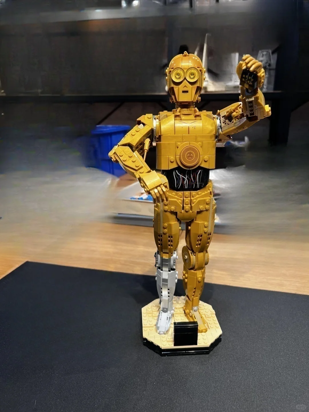 새로운 MOC 골든 마네킹 홈 데코 블록 어린이용 남아 및 여아 휴일 선물