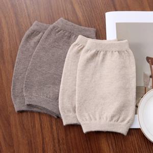 100% 캐시미어 무릎 패드 겨울 얇은 디자인 추운 다리를위한 따뜻함 여름 에어컨 관절 보호를위한 필수 무릎 슬리브