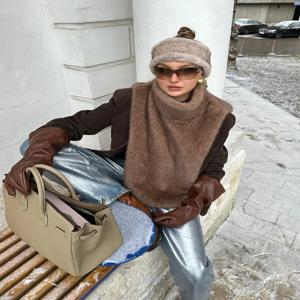 솔리드 페이크 퍼 베스트 크롭 탑 여성 패션 터틀넥 플러피 숏 탱크탑 2025 겨울 여성 우아한 민소매 재킷 코트