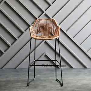 현대 단철 바 의자 부엌을위한 높은 의자 북유럽 바 가구 PP 등나무 다시 홈 카페 야외 레스토랑 안락 의자