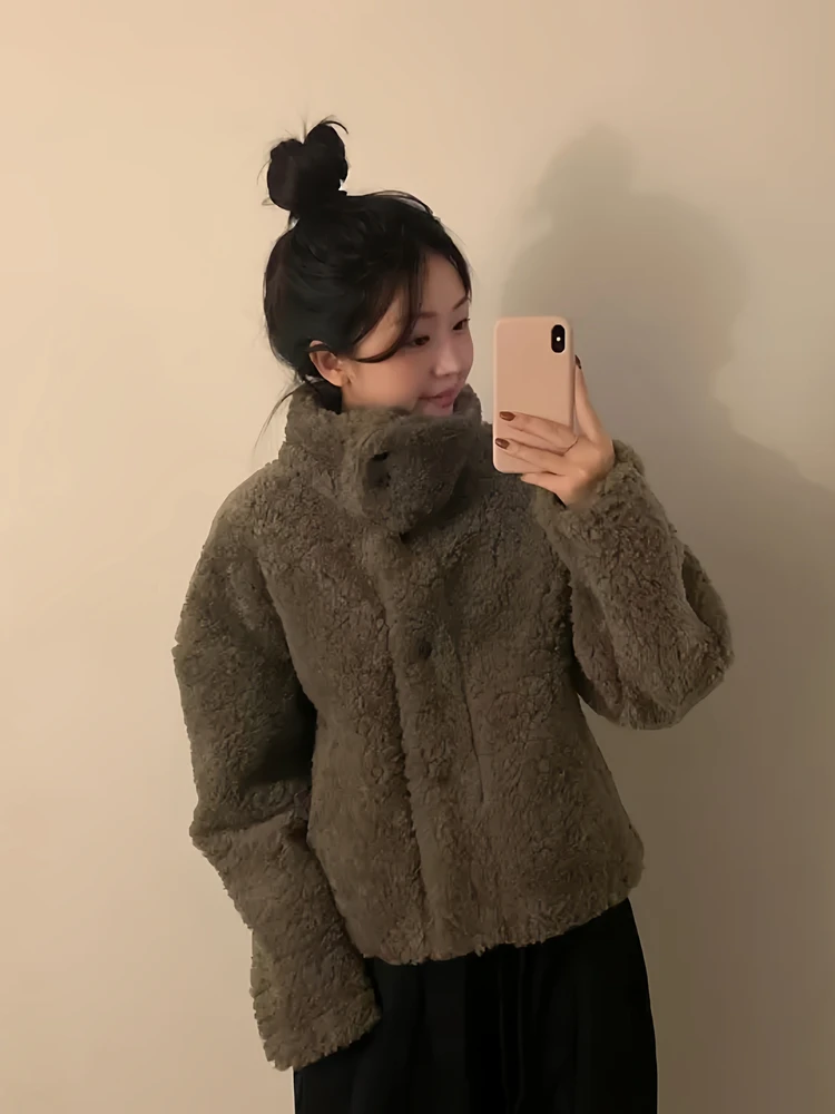 여성용 숏 양털 자켓 한국 스타일 통합 가죽 및 모피 스탠드 칼라 코트 폴리에스터 섬유 긴 소매 아우터웨어
