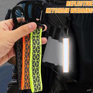 야외 캠핑을위한 2Pcs 반사 스트랩 펜던트 키 체인 밤 달리기 사이클링 배낭 안전 경량 밝은 열쇠 고리