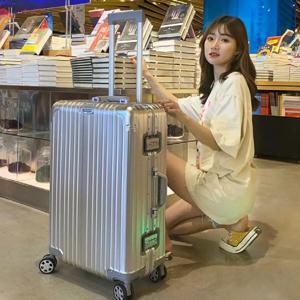 알루미늄 마그네슘 합금 기내용 캐리어 패션 여행 가방 비밀번호 잠금장치 무소음 유니버설 휠 20인치 남성용