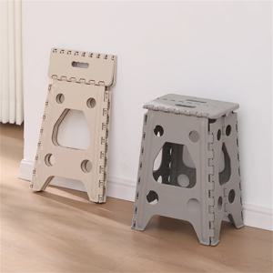 야외 휴대용 접이식 의자 플라스틱 벤치 접이식 작은 벤치 낚시 벤치 해변 의자 베이지