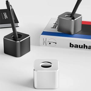 휴대용 금속 펜 홀더 미끄럼 방지 패드가 있는 알루미늄 펜 홀더 - 욕실 및 사무용품을 위한 다용도 책상 정리함