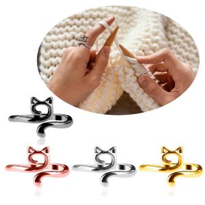 1Pc 조정 가능한 크기 원사 반지 고양이 귀 크로 셰 뜨개질 반지 초보자 뜨개질 크로 셰 뜨개질 루프 가이드 손가락 홀더 골무 와인 더 도구
