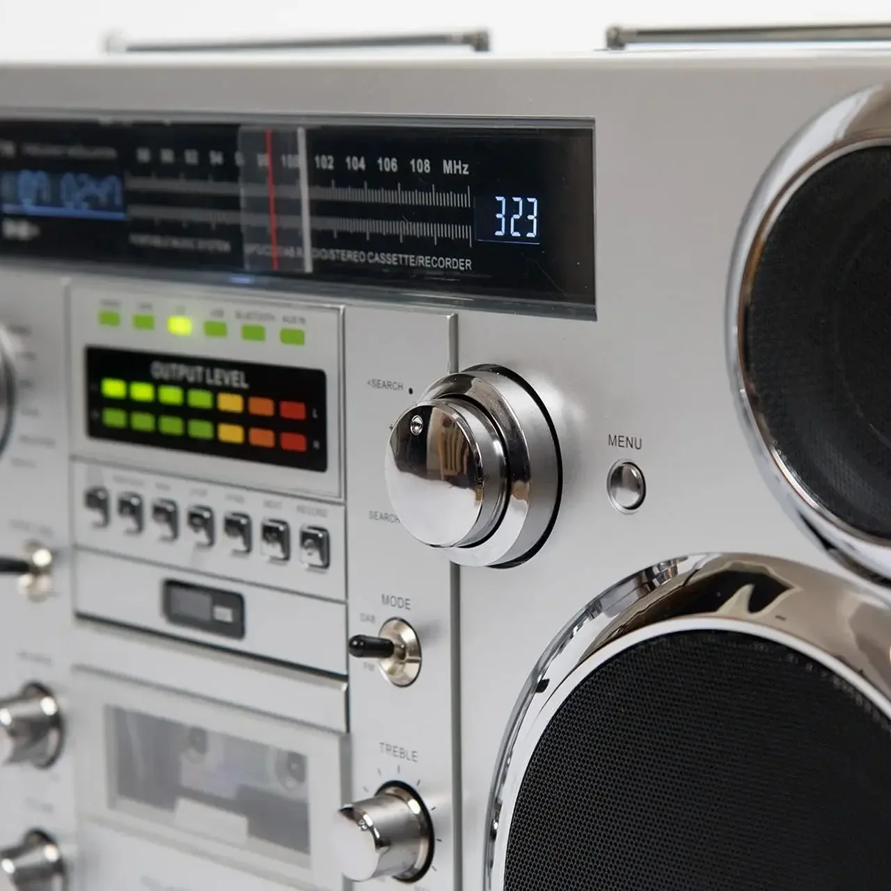 브루클린 무선 블루투스 스피커 - 실버 1980년대 스타일 휴대용 붐박스 - CD 플레이어, 카세트 플레이어, FM 라디오, USB