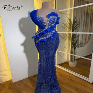 우아한 로얄 블루 프롬 드레스 진주 크리스탈 이브닝 드레스 럭셔리 여성 비즈 맞춤형 드레스 2025